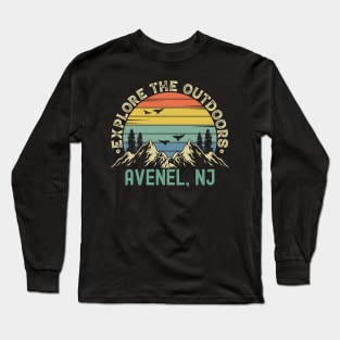 Avenel, New Jersey - Explore The Outdoors - Avenel, NJ Colorful Vintage Sunset Long Sleeve T-Shirt